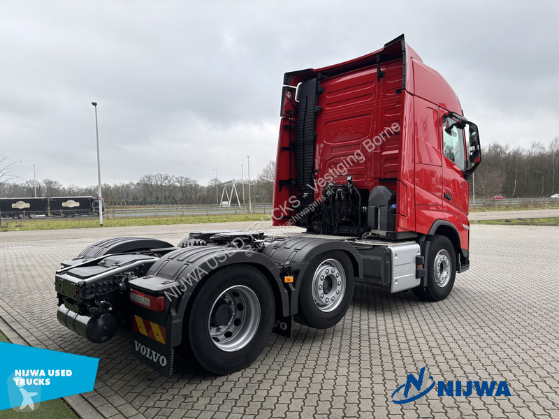 جرار Volvo 460 6x2/4 I-Save + I-Park