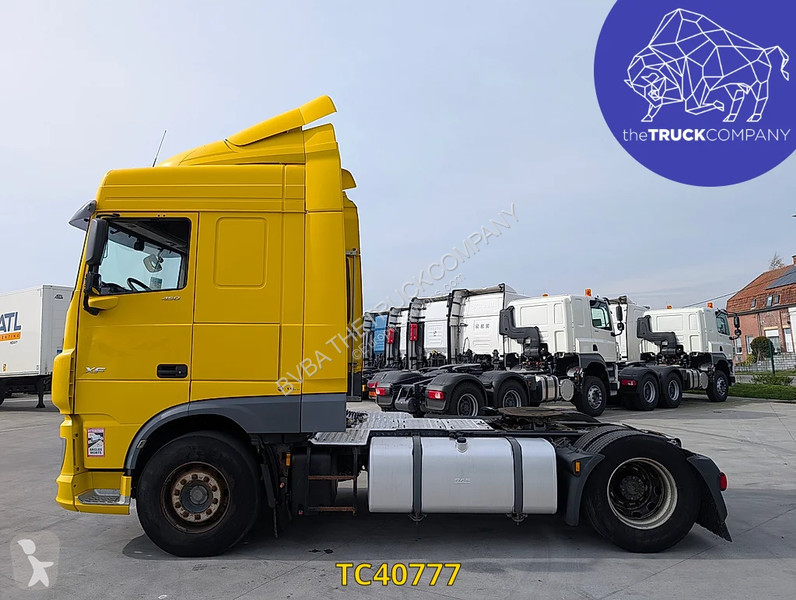جرار DAF 440