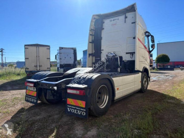 Cabeza tractora Volvo