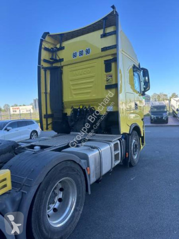 جرار موكب استثنائي Iveco