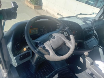 جرار Mercedes