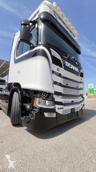 جرار Scania