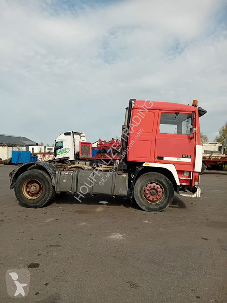 جرار Volvo