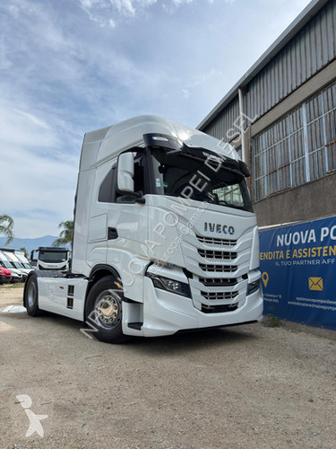 جرار Iveco S-Way 510