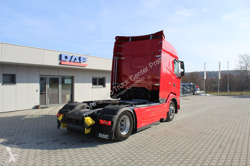 جرار DAF XG  FT 4X2