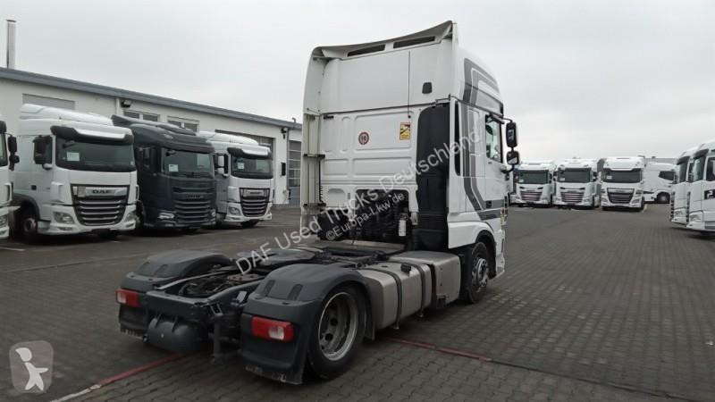 Traktor DAF XF  FT LOW DECK 4X2