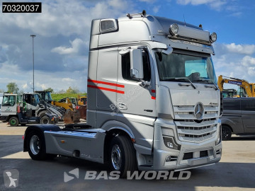 Traktor Mercedes