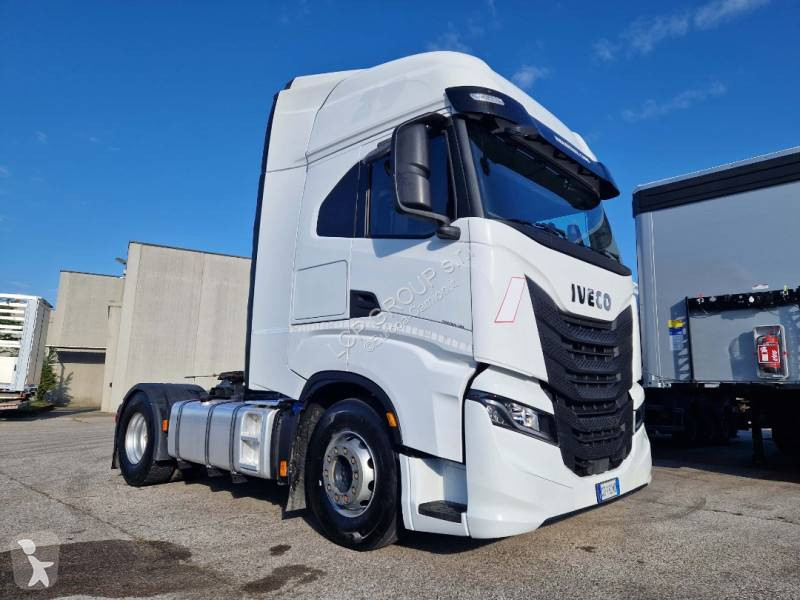 جرار Iveco