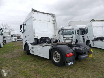 جرار DAF 480 XG FT 4X2