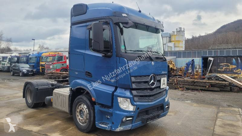جرار Mercedes