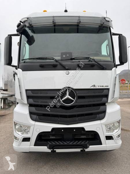 Tahač Mercedes