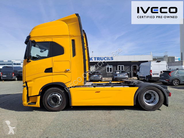 جرار Iveco S-WAY AS440S53T/P