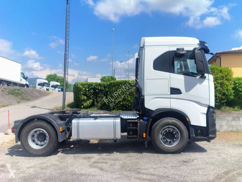 Traktor Iveco