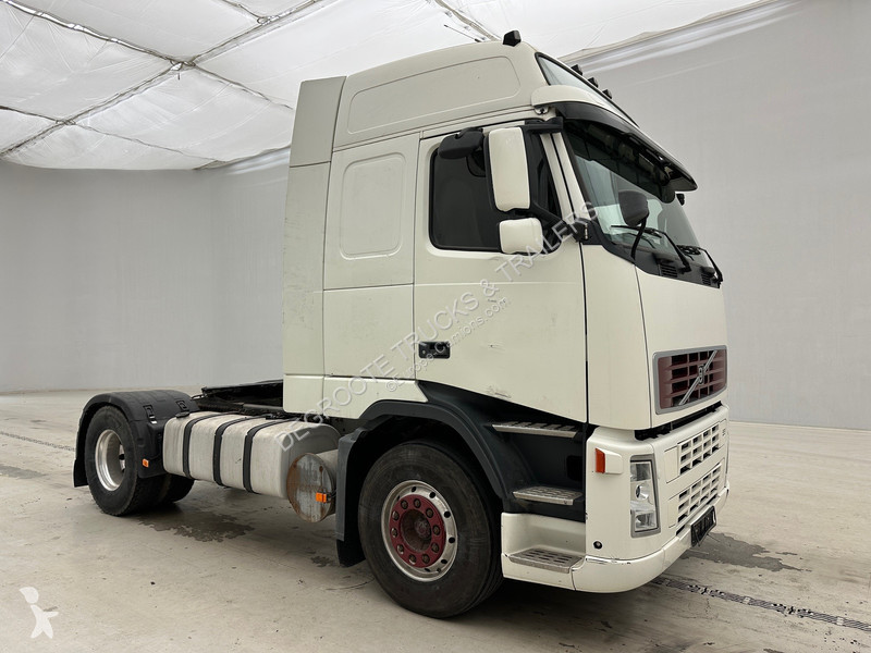 جرار Volvo 420 Globetrotter