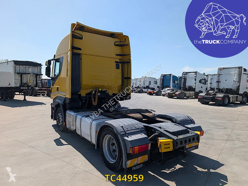 جرار Iveco 440 S45