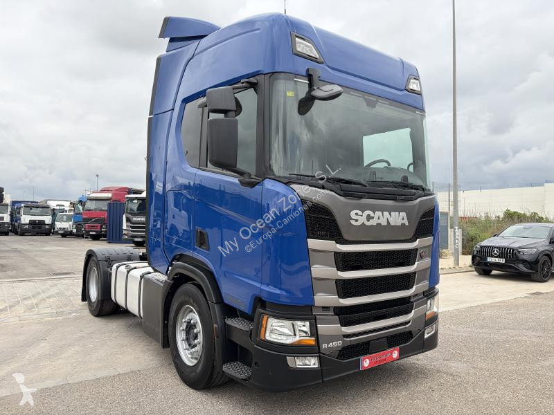 جرار Scania