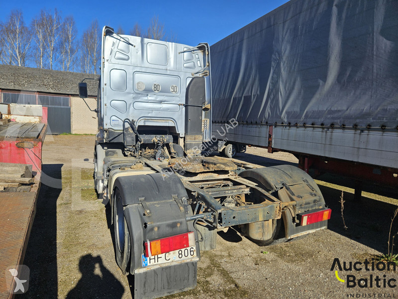 جرار Renault 420