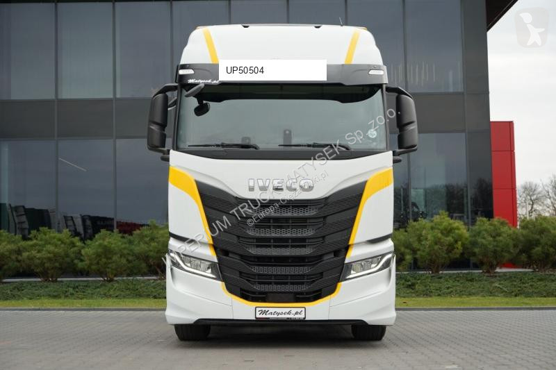 Влекач Iveco / 510