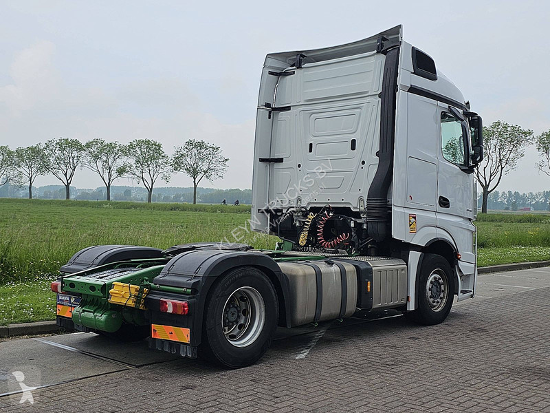جرار Mercedes ACTROS 1848