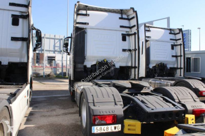 Traktor Iveco