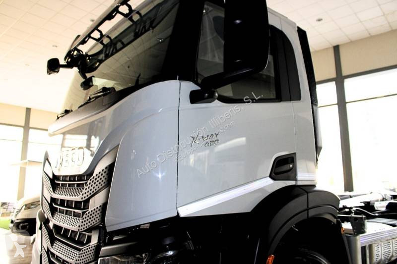 جرار Iveco