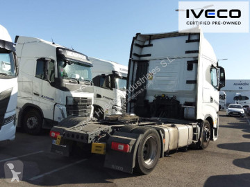 Влекач опасни товари / adr Iveco