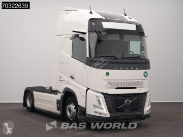 جرار Volvo