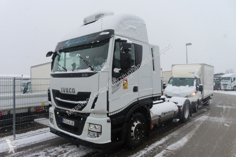 جرار Iveco AS440S40T/P LNG Gas   Fz.Nr.86