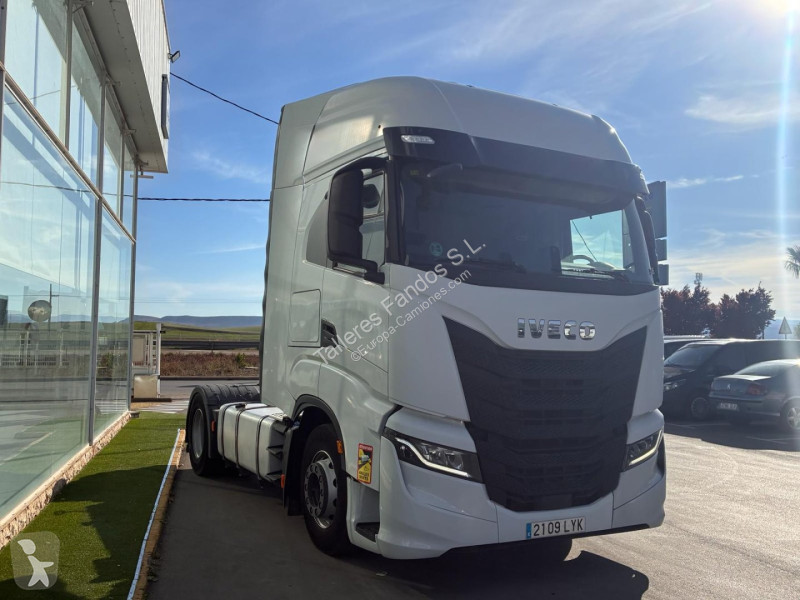 Tracteur Iveco  490 AUTOM INTARDER, 24 MESES DE...