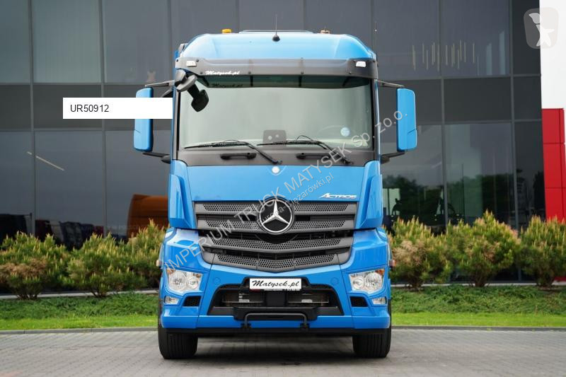 جرار Mercedes 1845