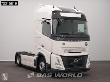 جرار Volvo
