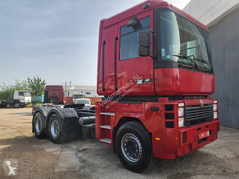 جرار Renault