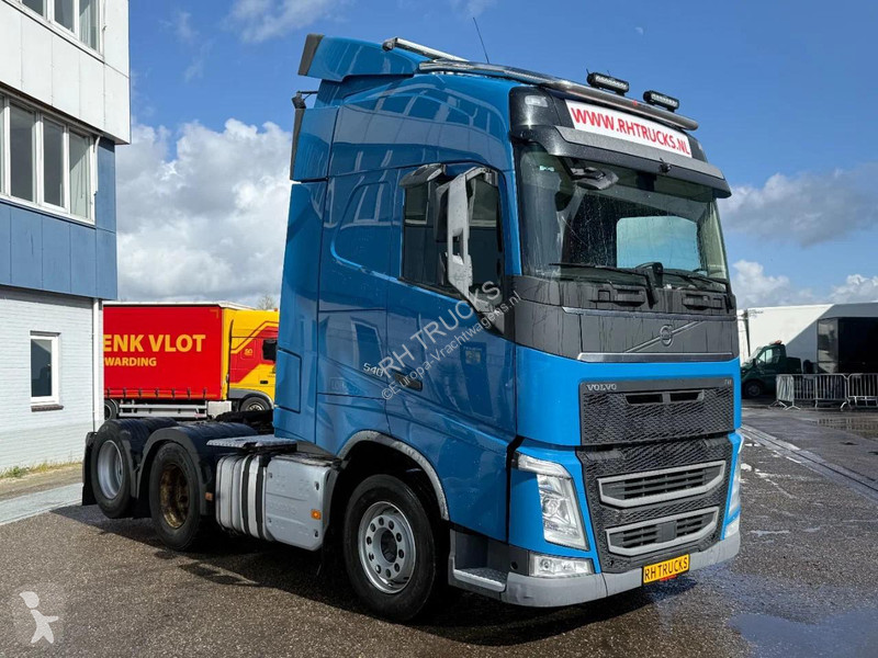 جرار Volvo 6X4 EURO 6