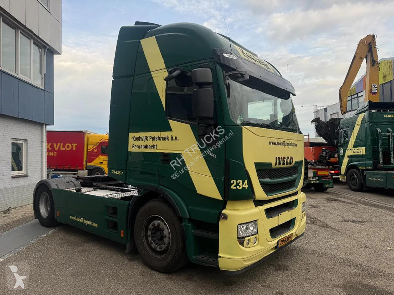 Iveco 460 4X2 EURO 6 SKIRTS AIRCO RADIO tractor...