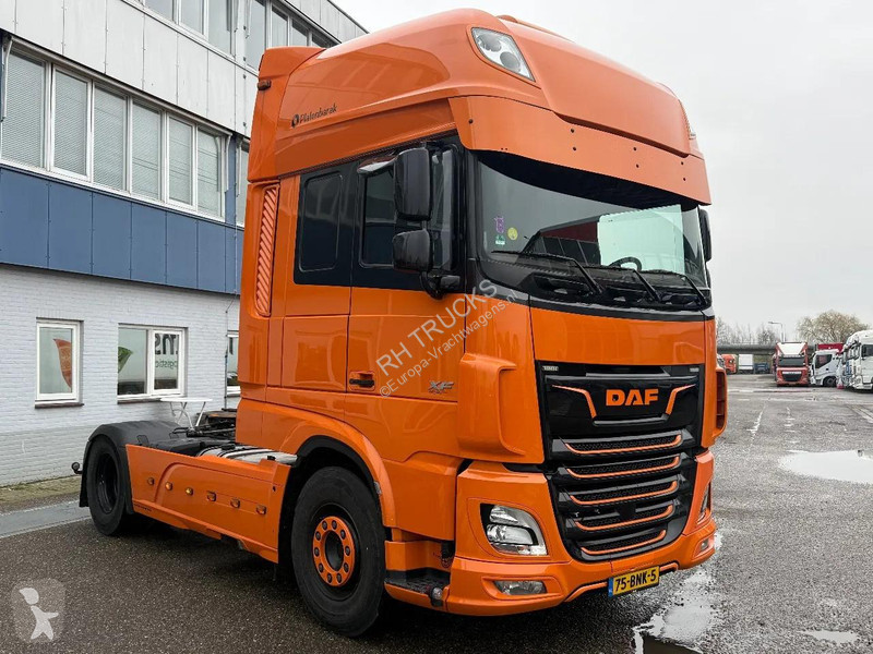 Trekker DAF XF  4X2 - MANUAL GEAR + TIPPER...