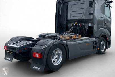 Traktor Iveco
