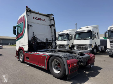 جرار Scania