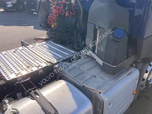 جرار Volvo