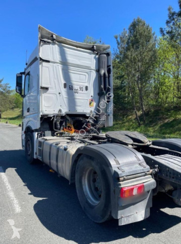 Tracteur Mercedes Actros 1845