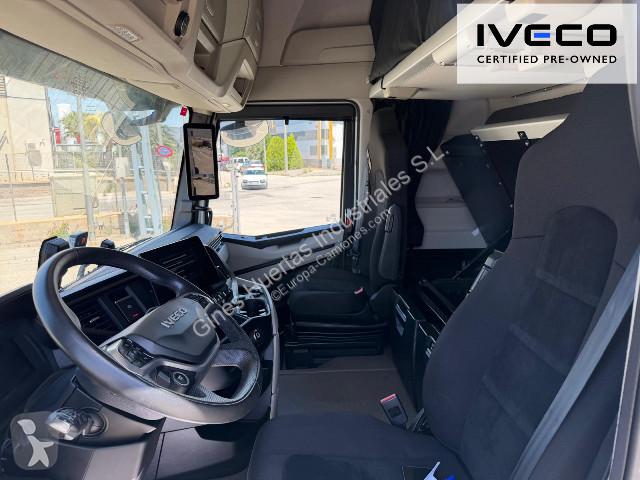 Tracteur Iveco AS 440 S 50 TP S-WAY