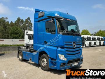 جرار Mercedes