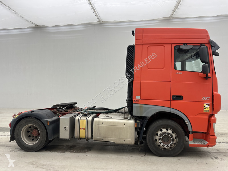جرار DAF 440