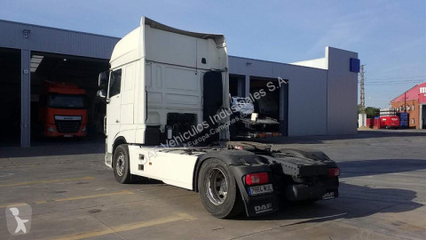 Cabeza tractora DAF