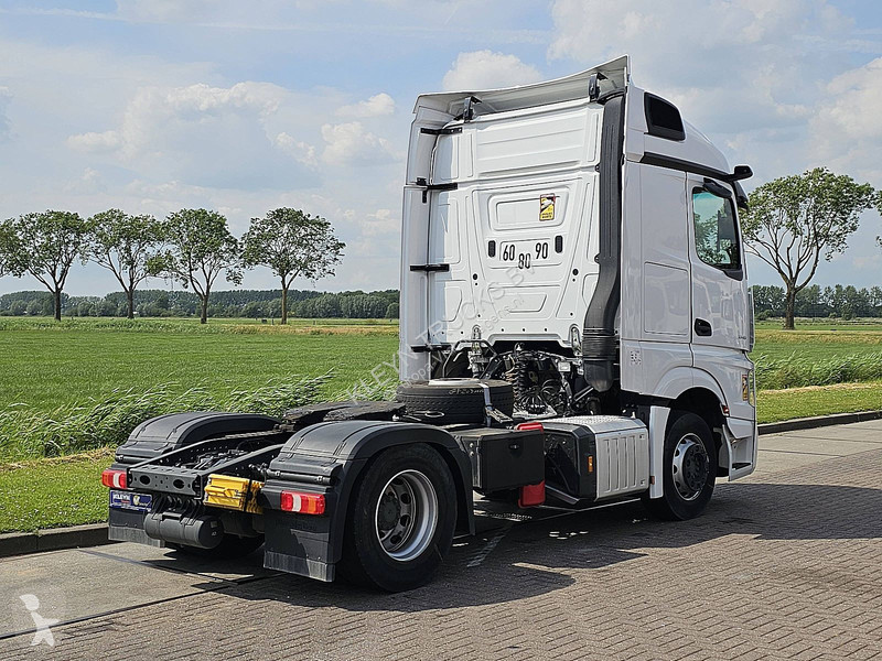 جرار Mercedes ACTROS 1845