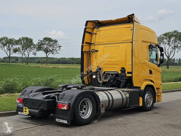 Влекач Scania