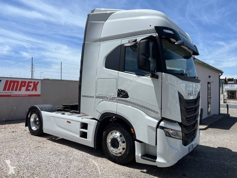 جرار Iveco