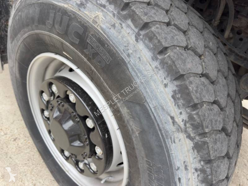 جرار Mercedes