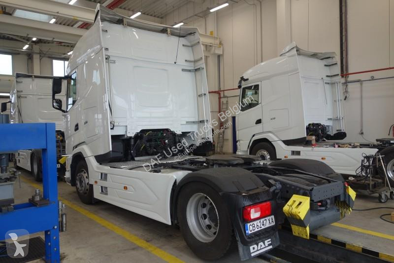 جرار DAF XG  FT 4X2