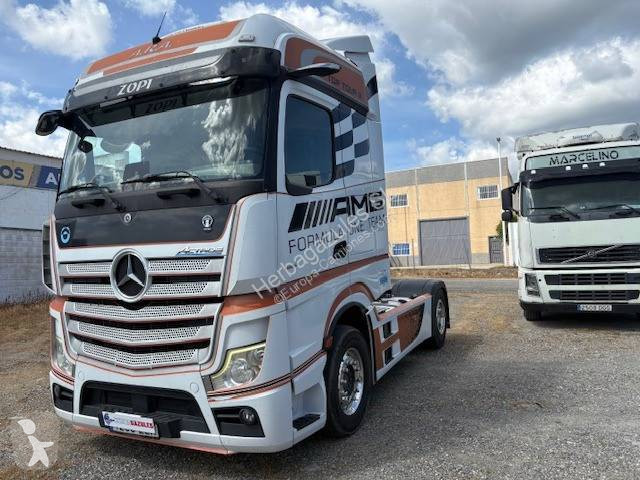 جرار Mercedes