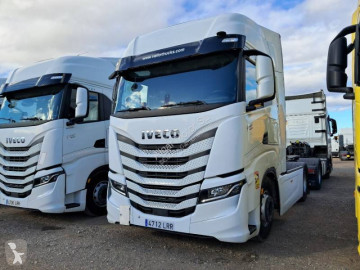 Traktor specialtransport Iveco